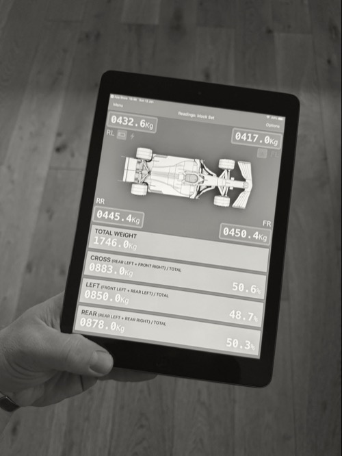 TDAC App showing vehicle weight readings on tablet